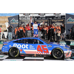 45 Bubba Wallace, Root Insurance Kansas 9/11 Race Win , 1/24 CUP 2022 HO