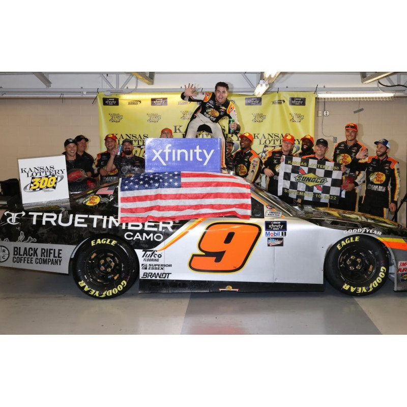 9 Noah Gragson, Bass Pro Shops / TrueTimber / Black Rifle Kansas 9/10 Win, XFINITY 2022 HO AUTOGRAPHIER