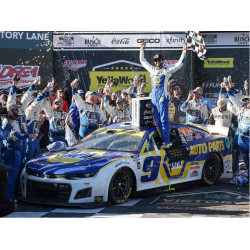 9 Chase Elliott, NAPA Auto Parts Talladega 10/2 Playoff Win, CUP 2022 1/64