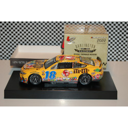 18 Kyle Busch, M&M's Darlington Throwback, CUP 2022 HO 1/24