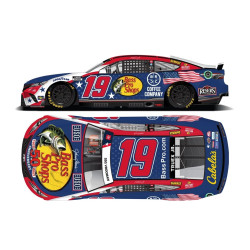 19 Martin Truex Jr, Bass Pro Shops Salutes, CUP 2022 HO 1/24