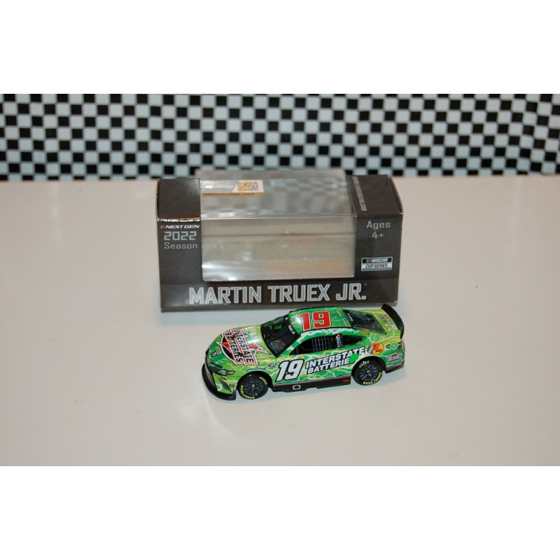 19 Martin Truex Jr, Interstate Batteries, CUP 2022 1/64