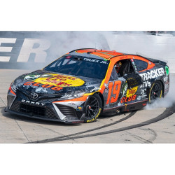 19 Martin Truex Jr, Bass...